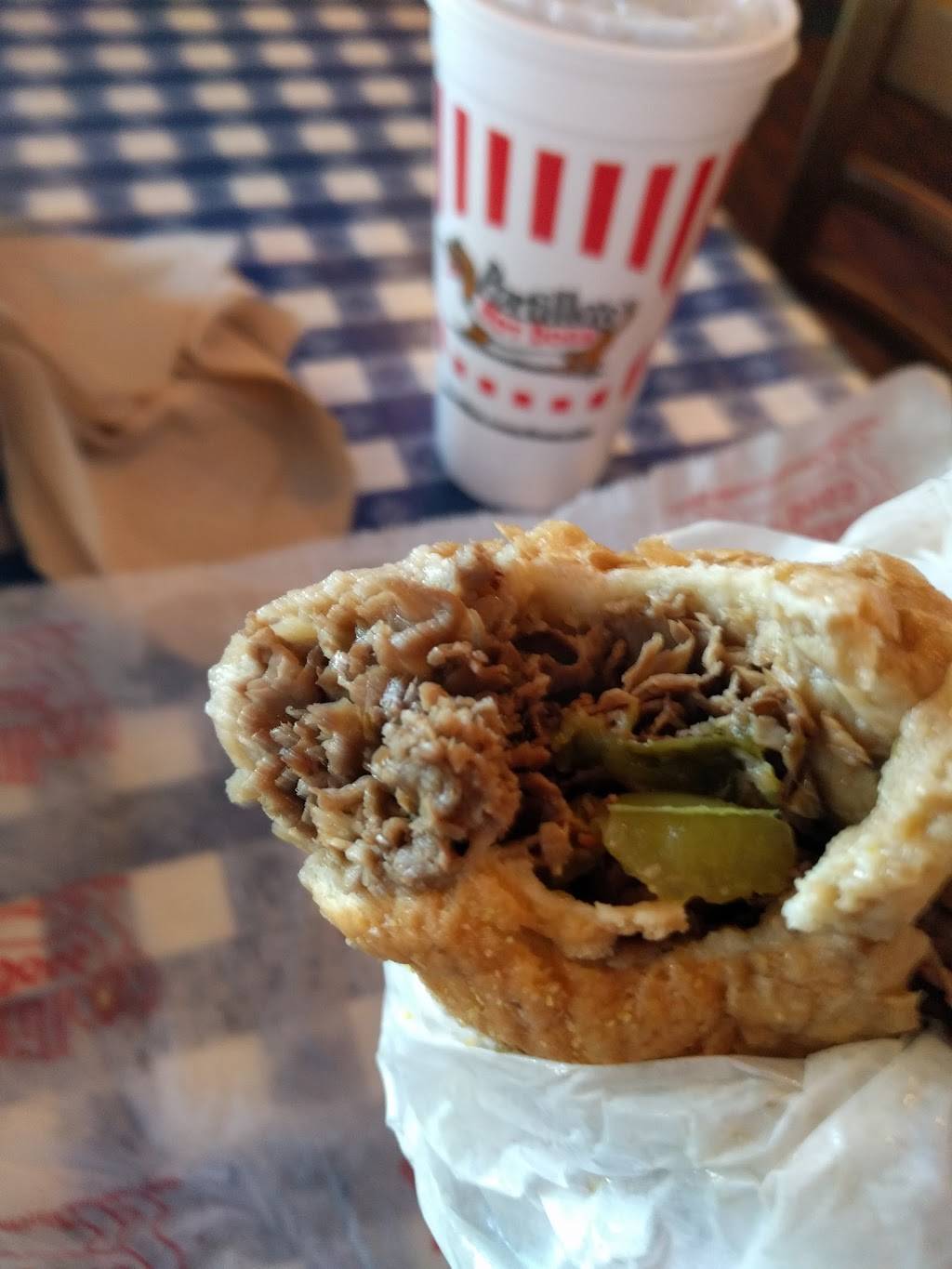 Portillos Hot Dogs | meal takeaway | 950 E Ogden Ave, Naperville, IL 60540, USA | 6309611151 OR +1 630-961-1151