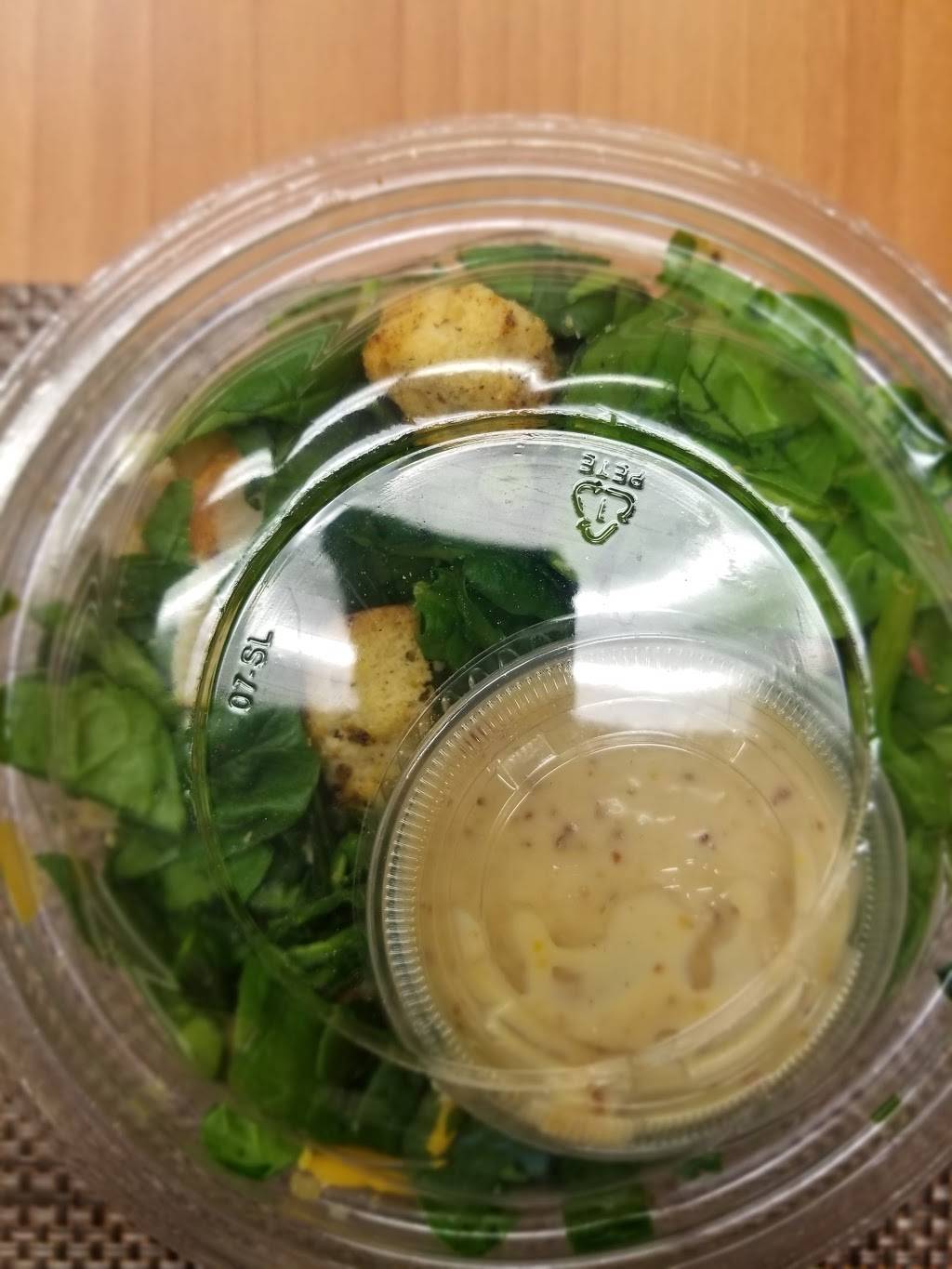 Simply Salad | restaurant | 334 S Main St, Los Angeles, CA 90013, USA | 2139358048 OR +1 213-935-8048