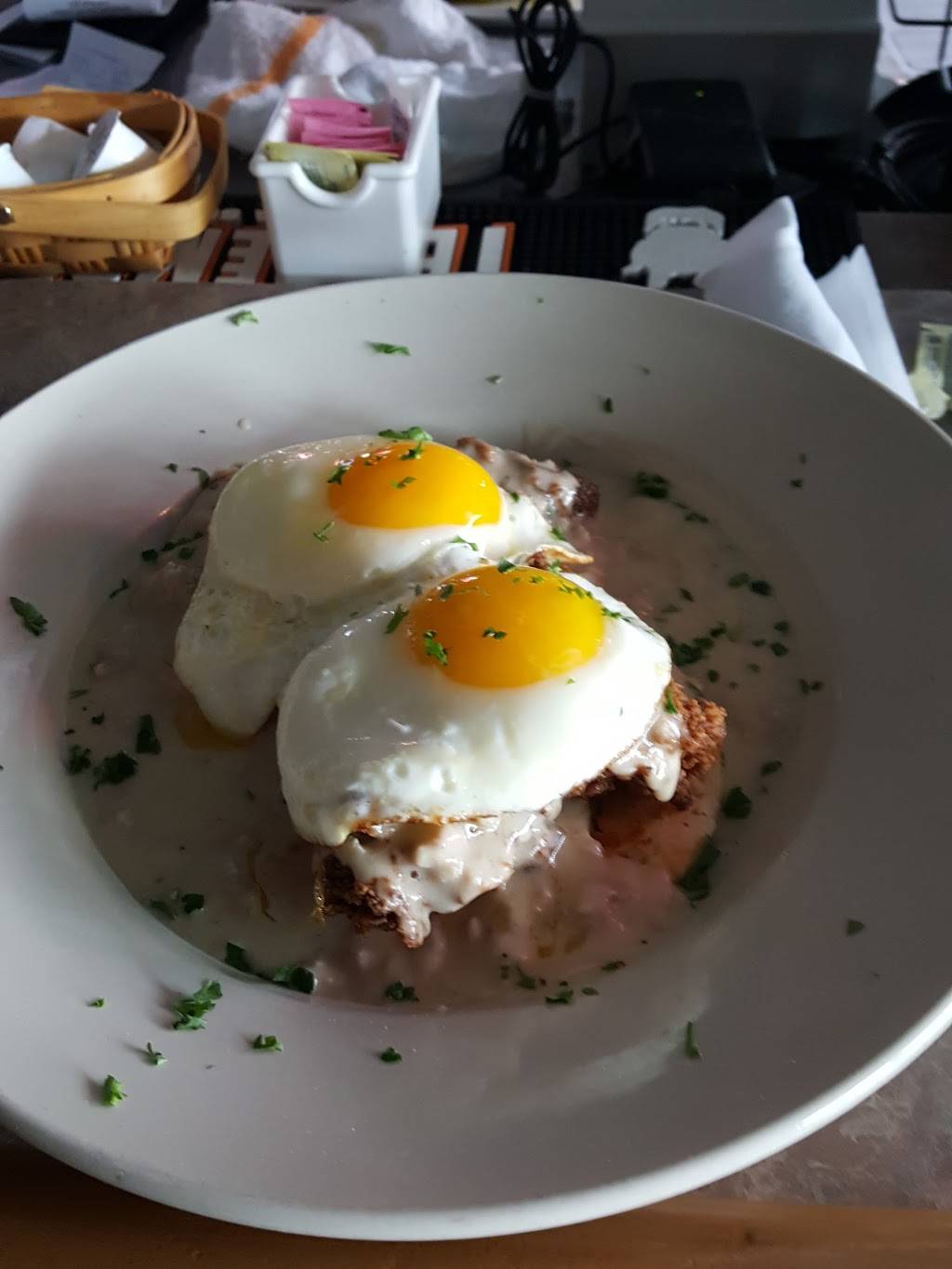 Rush Hour Grille | restaurant | 10735 Ravenna Rd, Twinsburg, OH 44087, USA | 3304054990 OR +1 330-405-4990