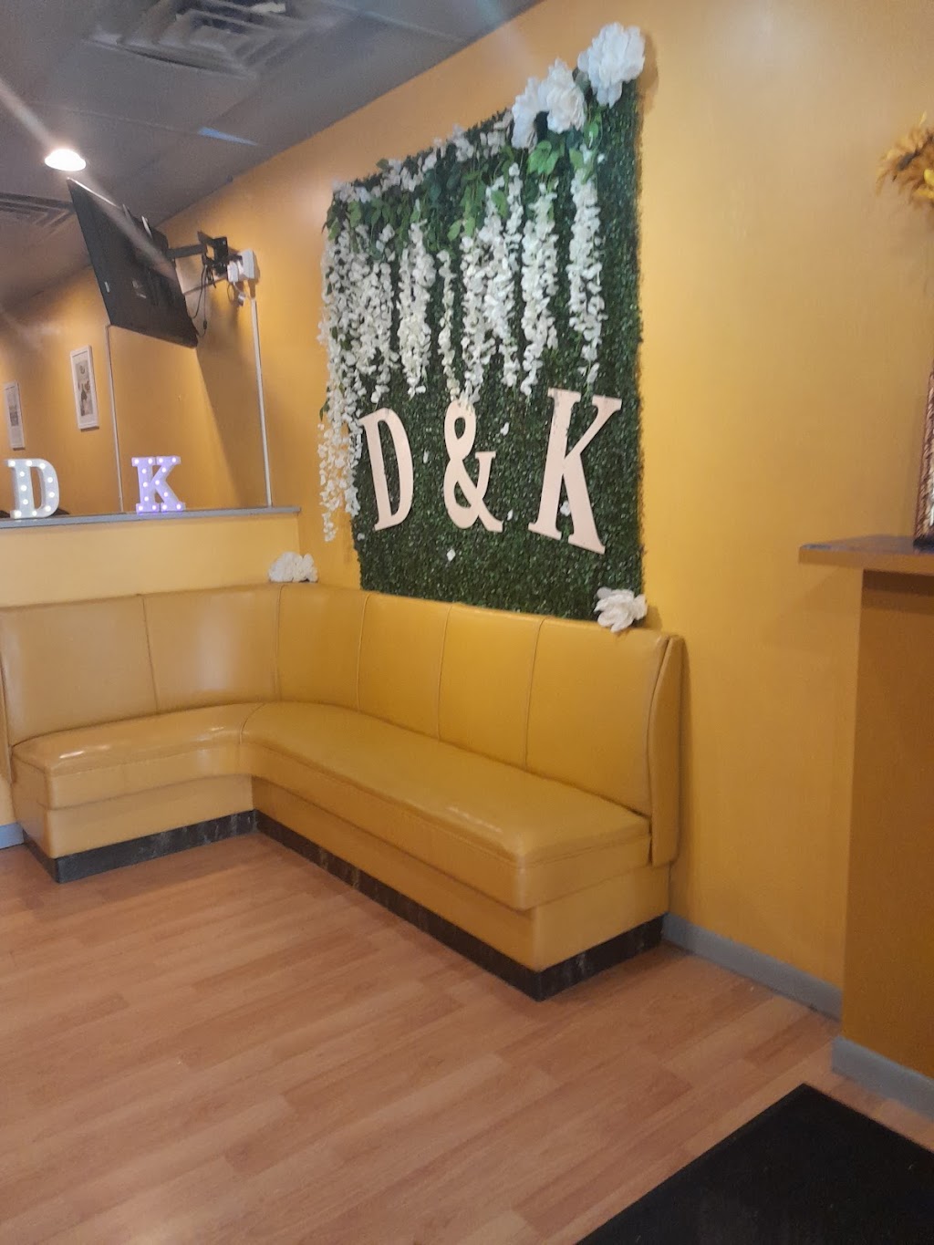 D&K Soulfood | restaurant | 3669 Broadway, Gary, IN 46409, USA | 2194875306 OR +1 219-487-5306