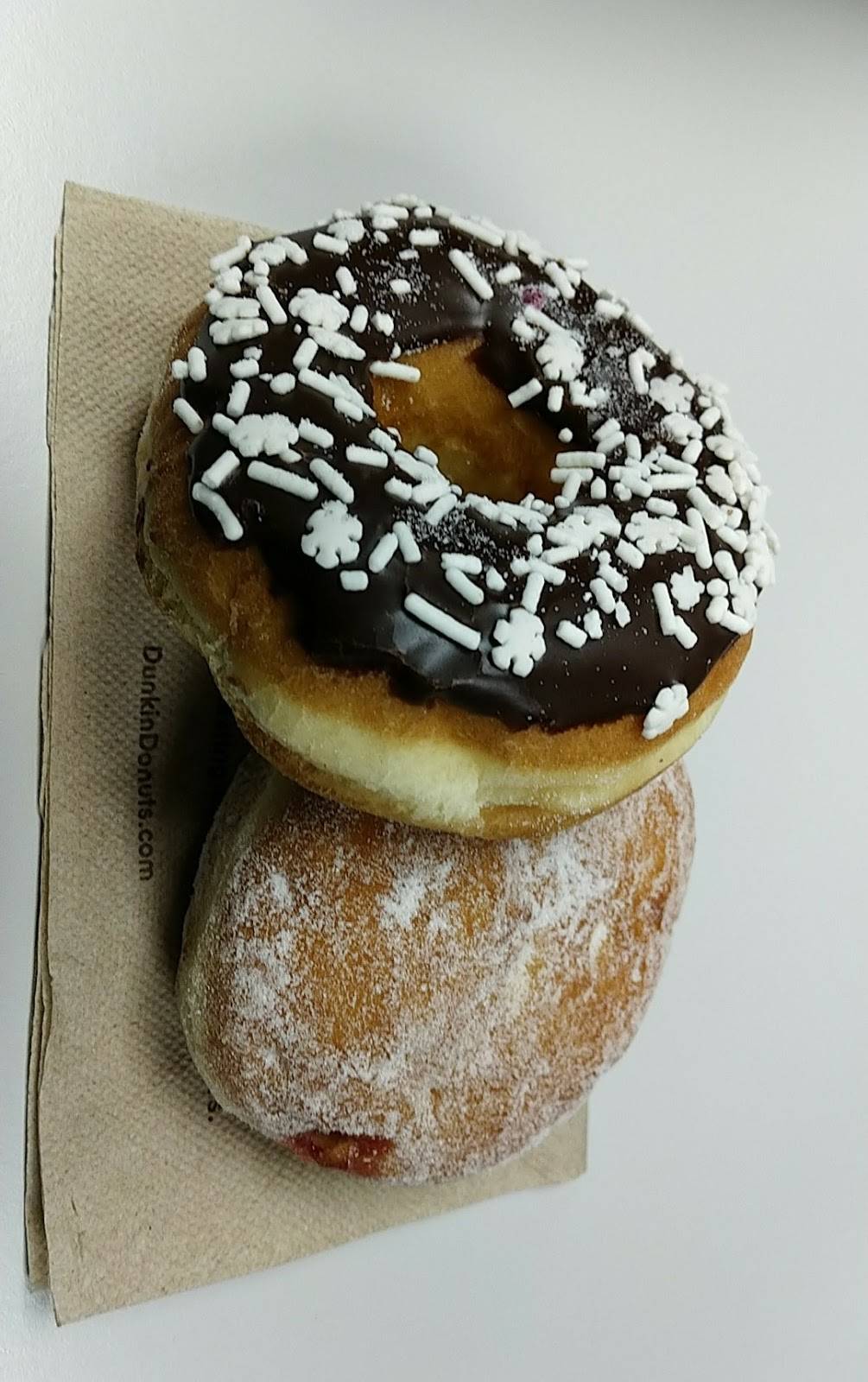 Dunkin Donuts | cafe | 9781 W Higgins Rd, Rosemont, IL 60018, USA | 8473189314 OR +1 847-318-9314