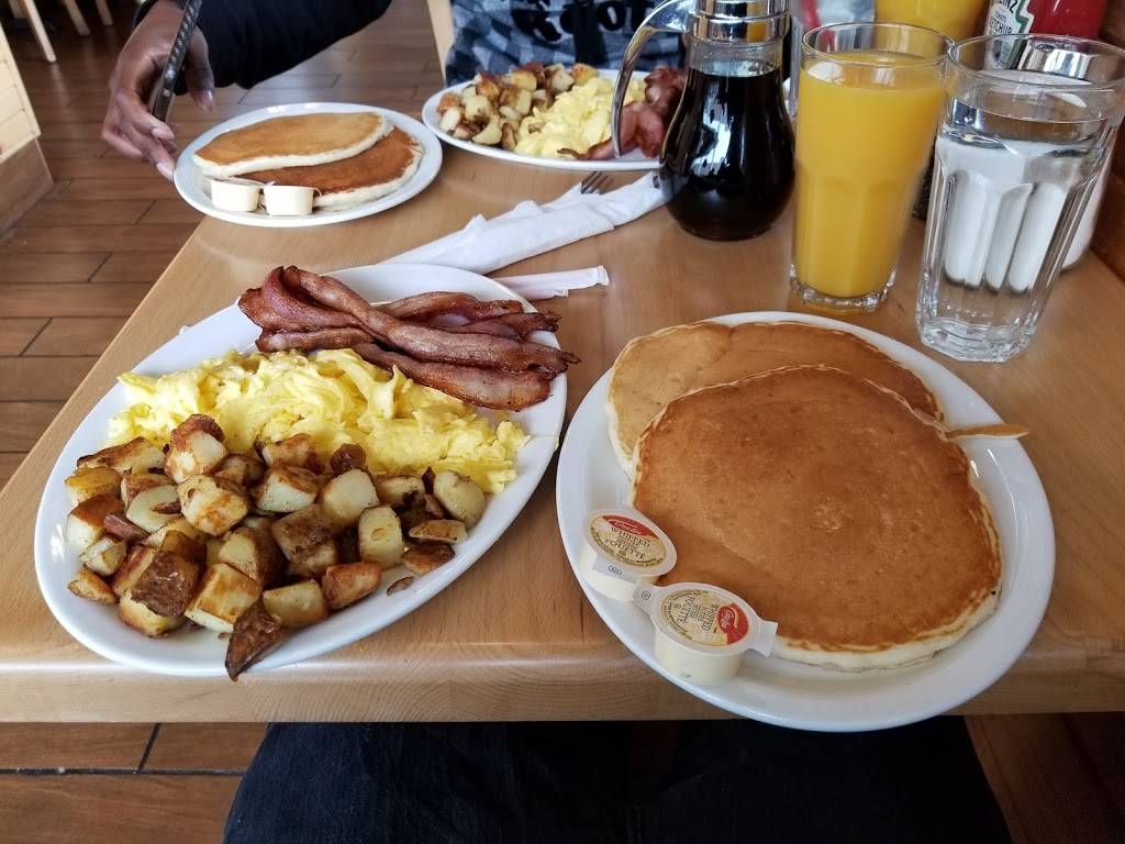 Sunset Grill | restaurant | 75 Centennial Pkwy N, Hamilton, ON L8E 2P2, Canada | 9055738688 OR +1 905-573-8688