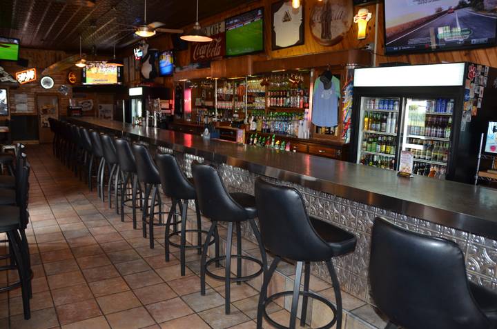 Billys Tap | night club | 172 E Elm St, Canton, IL 61520, USA | 3096479639 OR +1 309-647-9639