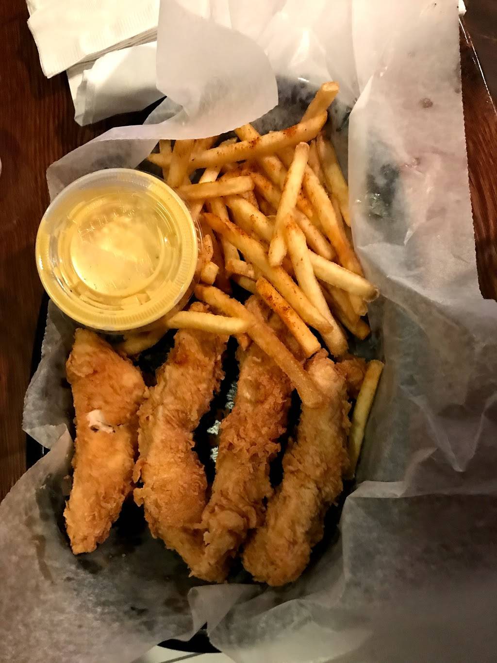 The Striped Rock Restaurant | restaurant | 14470 Solomons Island Rd S, Solomons, MD 20688, USA | 4103262424 OR +1 410-326-2424