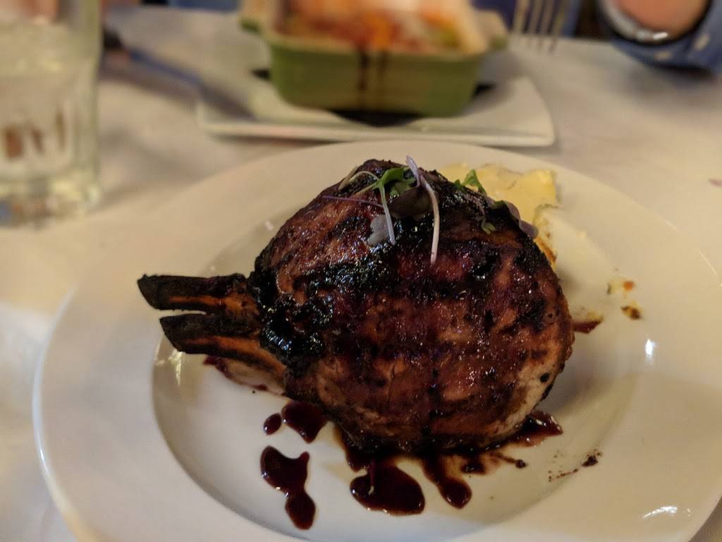 Lucca Downtown | restaurant | 228 4th St NW, Canton, OH 44702, USA | 3304562534 OR +1 330-456-2534