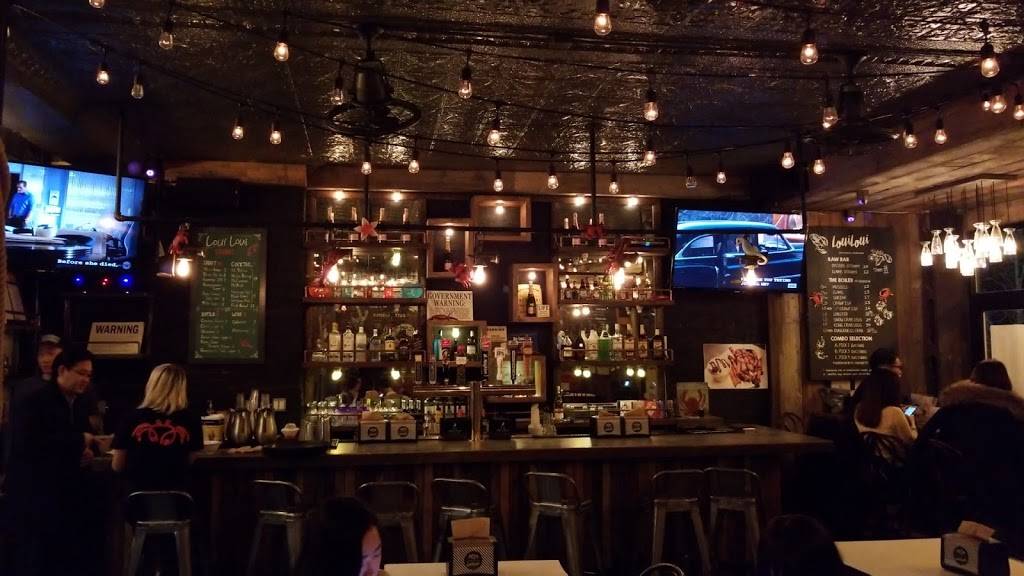 Loui Loui | restaurant | 3147 Broadway, New York, NY 10027, USA | 2122226608 OR +1 212-222-6608