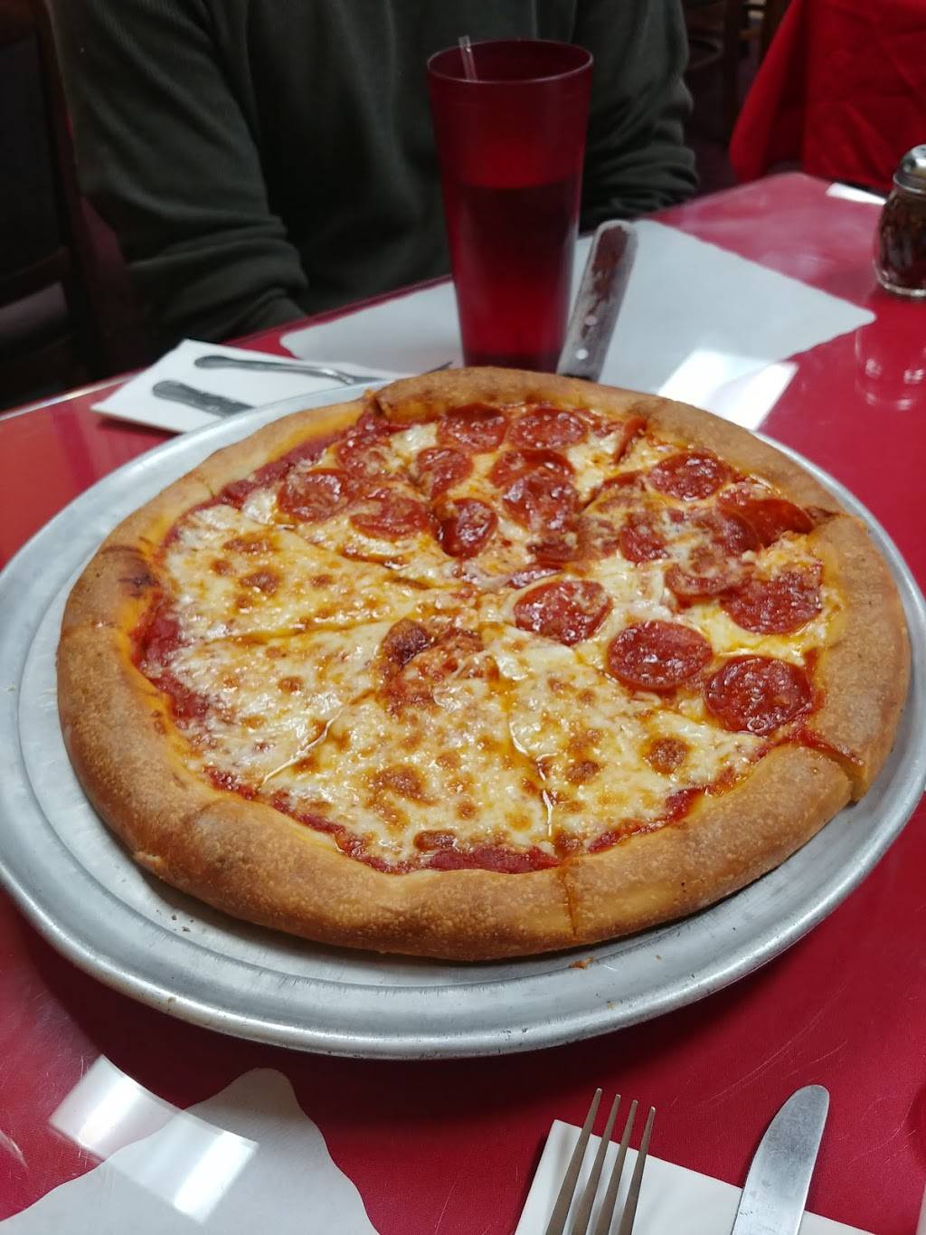 Rezzinis Pizzaria | restaurant | 3960 N Studebaker Rd, Long Beach, CA 90808, USA | 5624208989 OR +1 562-420-8989