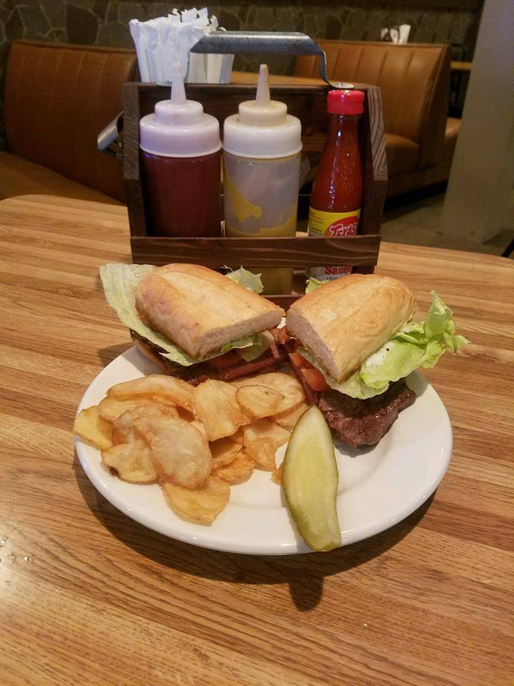 My Neighbors Pub | restaurant | 12743 Jefferson Ave, Newport News, VA 23602, USA | 7578333333 OR +1 757-833-3333