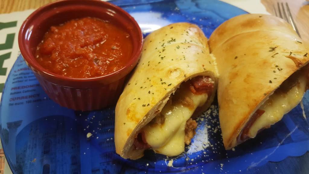 That Little Italian Kitchen | restaurant | 5730 Fulton Dr NW, Canton, OH 44718, USA | 3304992248 OR +1 330-499-2248