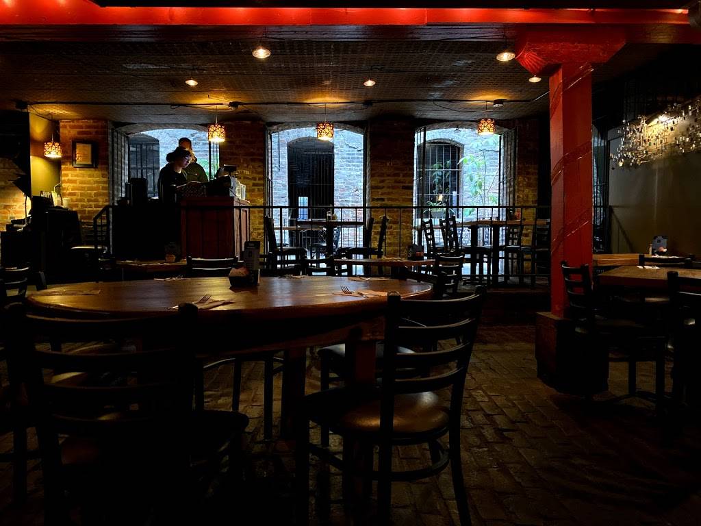 Trinis | restaurant | 1020 Howard St, Omaha, NE 68102, USA | 4023468400 OR +1 402-346-8400