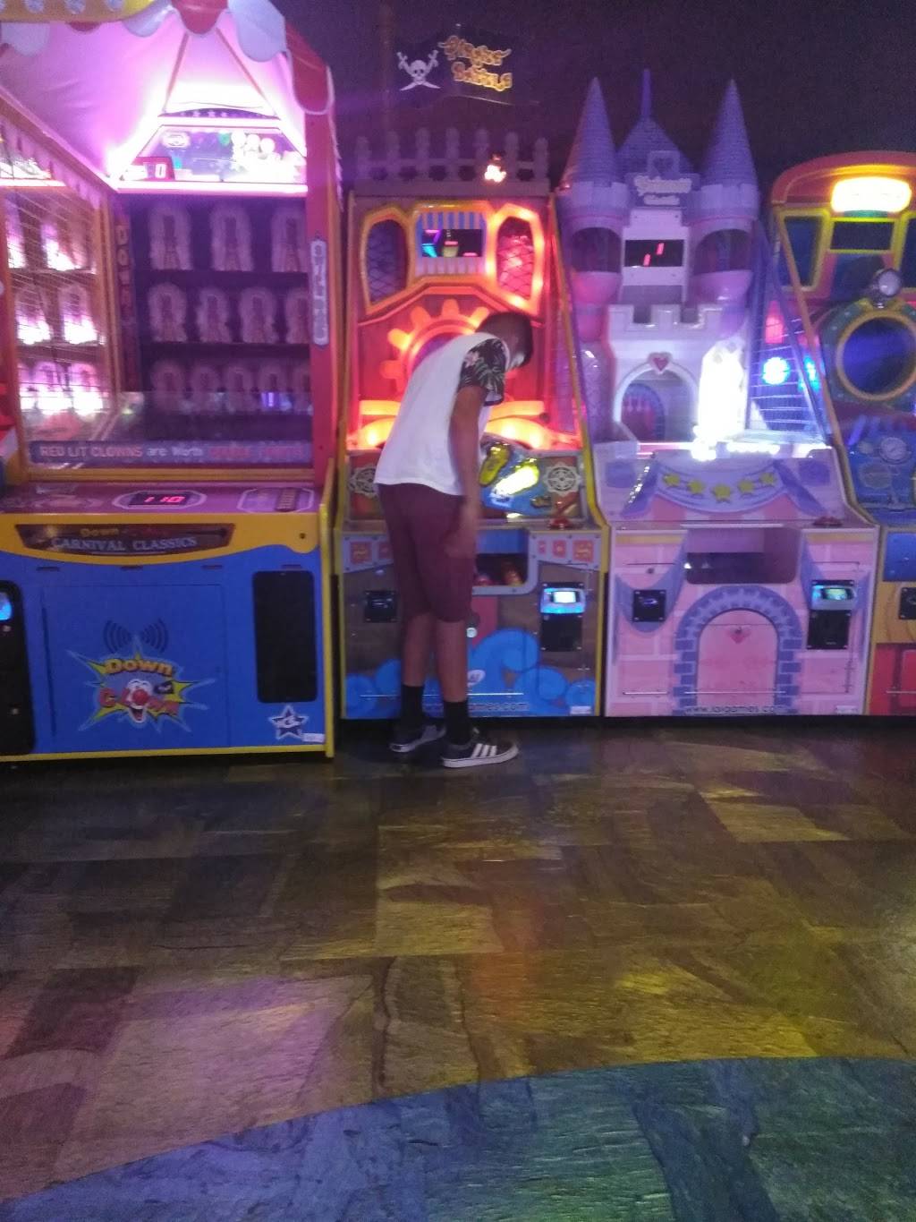 Main Event Tempe | restaurant | 8545 S Emerald Dr, Tempe, AZ 85284, USA | 4807531200 OR +1 480-753-1200