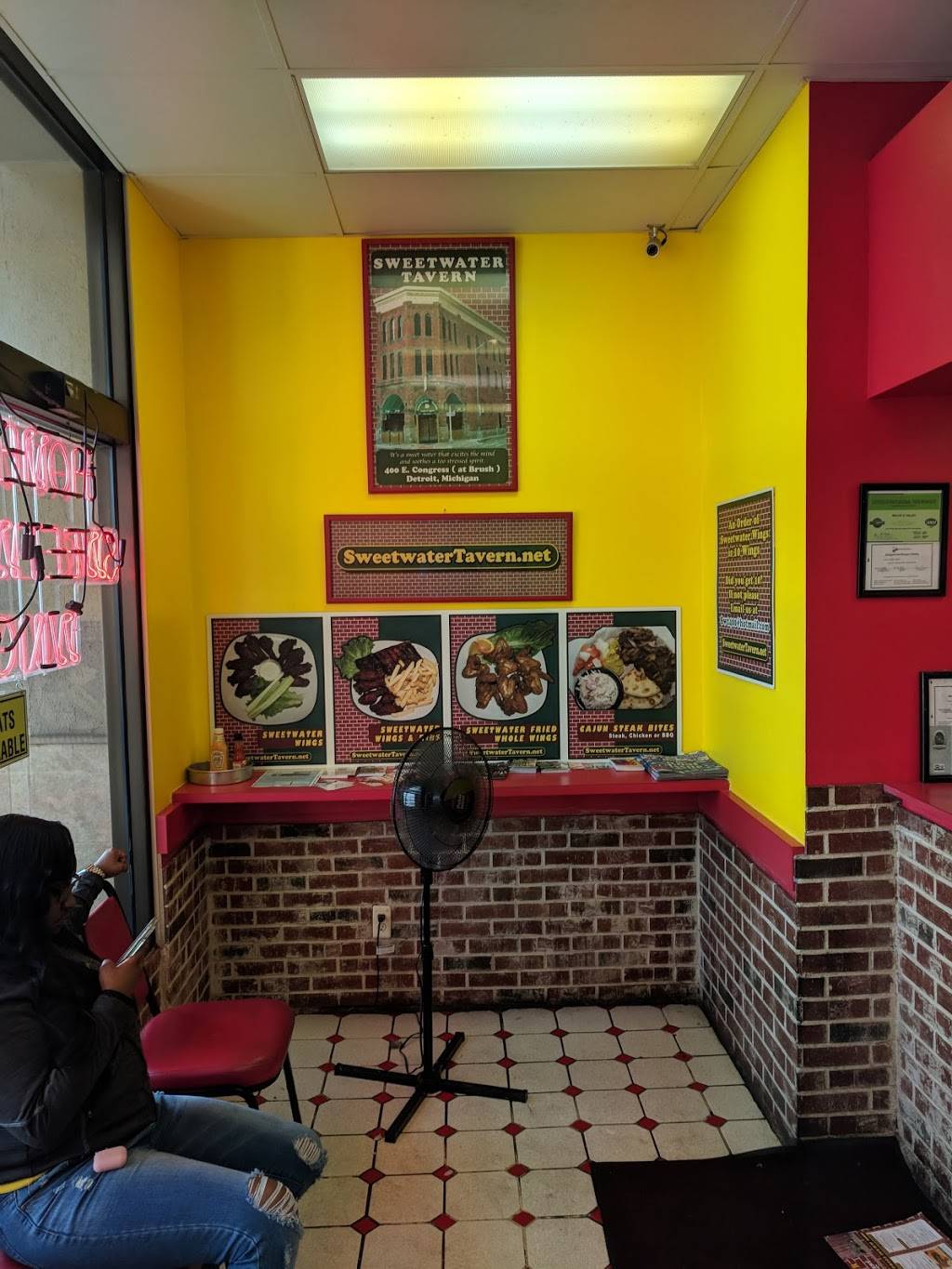 Sweetwater Express | restaurant | 29296 Northwestern Hwy, Southfield, MI 48034, USA | 2483565800 OR +1 248-356-5800