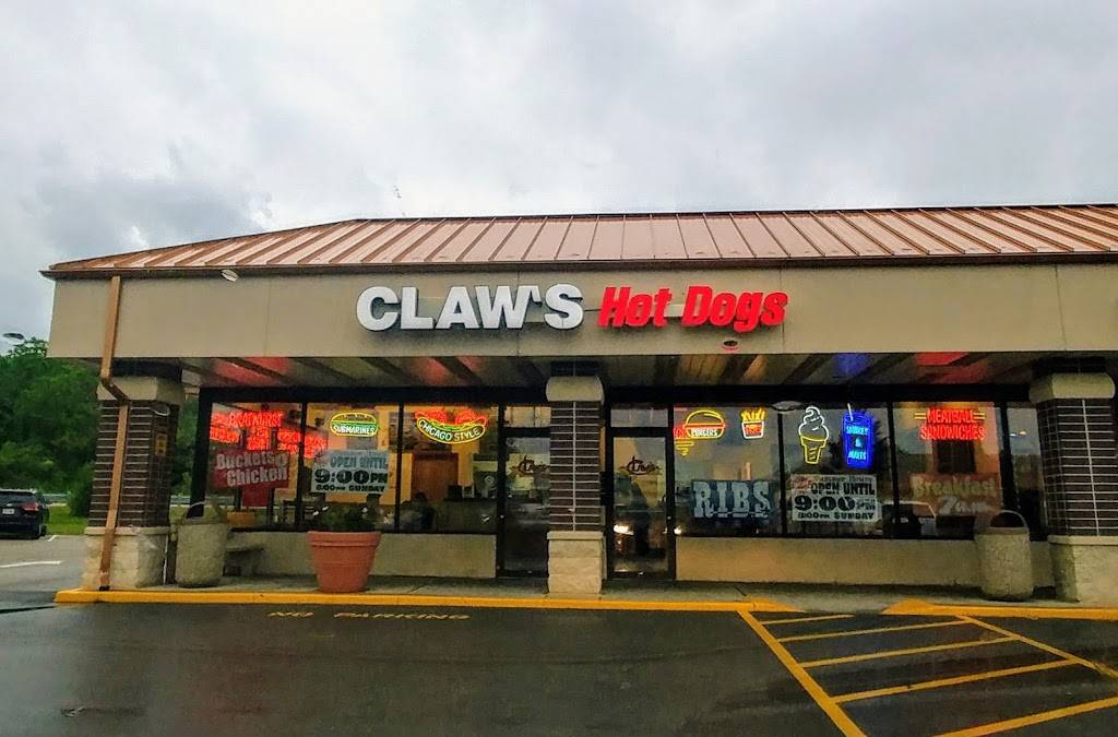 Claws Hot Dogs & Beef | restaurant | 90 E Geneva Square, Lake Geneva, WI 53147, USA | 2622487541 OR +1 262-248-7541
