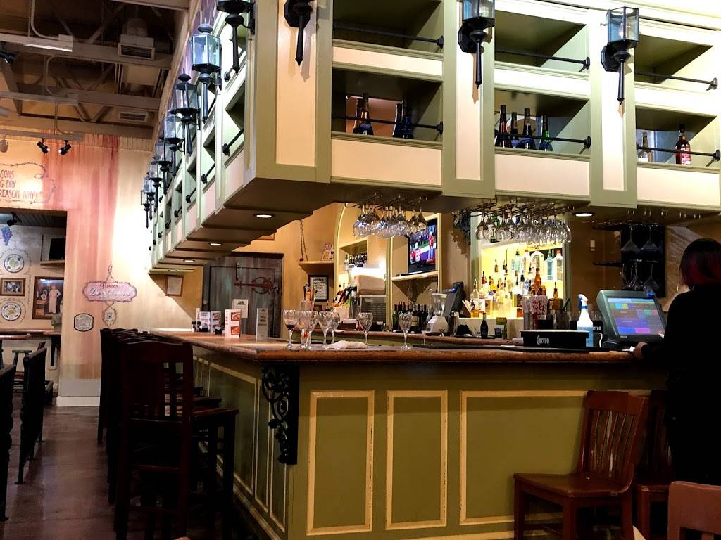 Zios Italian Kitchen | restaurant | 12858 West I.H. 10, Frontage Rd, San Antonio, TX 78249, USA | 2106977222 OR +1 210-697-7222