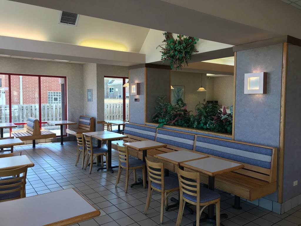 Arbys | restaurant | 7807 S Cicero Ave, Chicago, IL 60652, USA | 7735810170 OR +1 773-581-0170