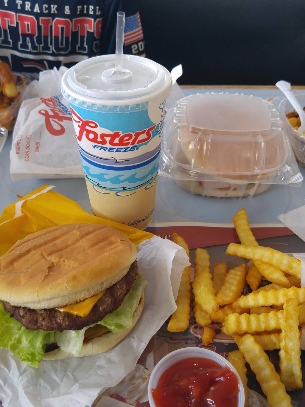 Fosters Freeze | restaurant | 5205 Carpinteria Ave, Carpinteria, CA 93013, USA | 8056843602 OR +1 805-684-3602