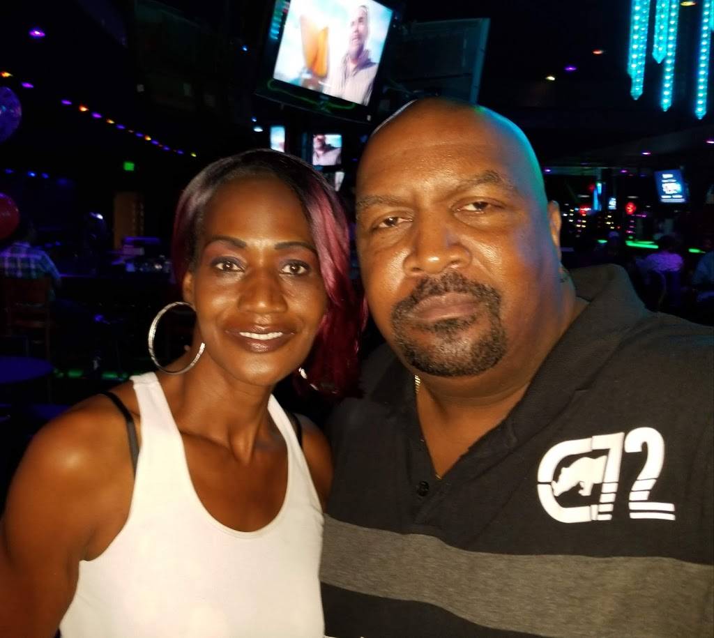 Crenshaw Live Bar & Grill | restaurant | Los Angeles, CA 90008, USA | 3232961066 OR +1 323-296-1066