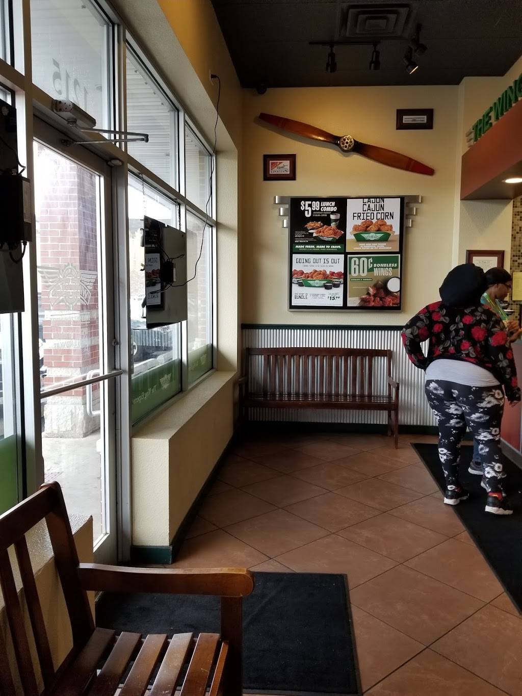 Wingstop | restaurant | 1215 Harlem Ave D & E, Forest Park, IL 60130, USA | 7086898060 OR +1 708-689-8060