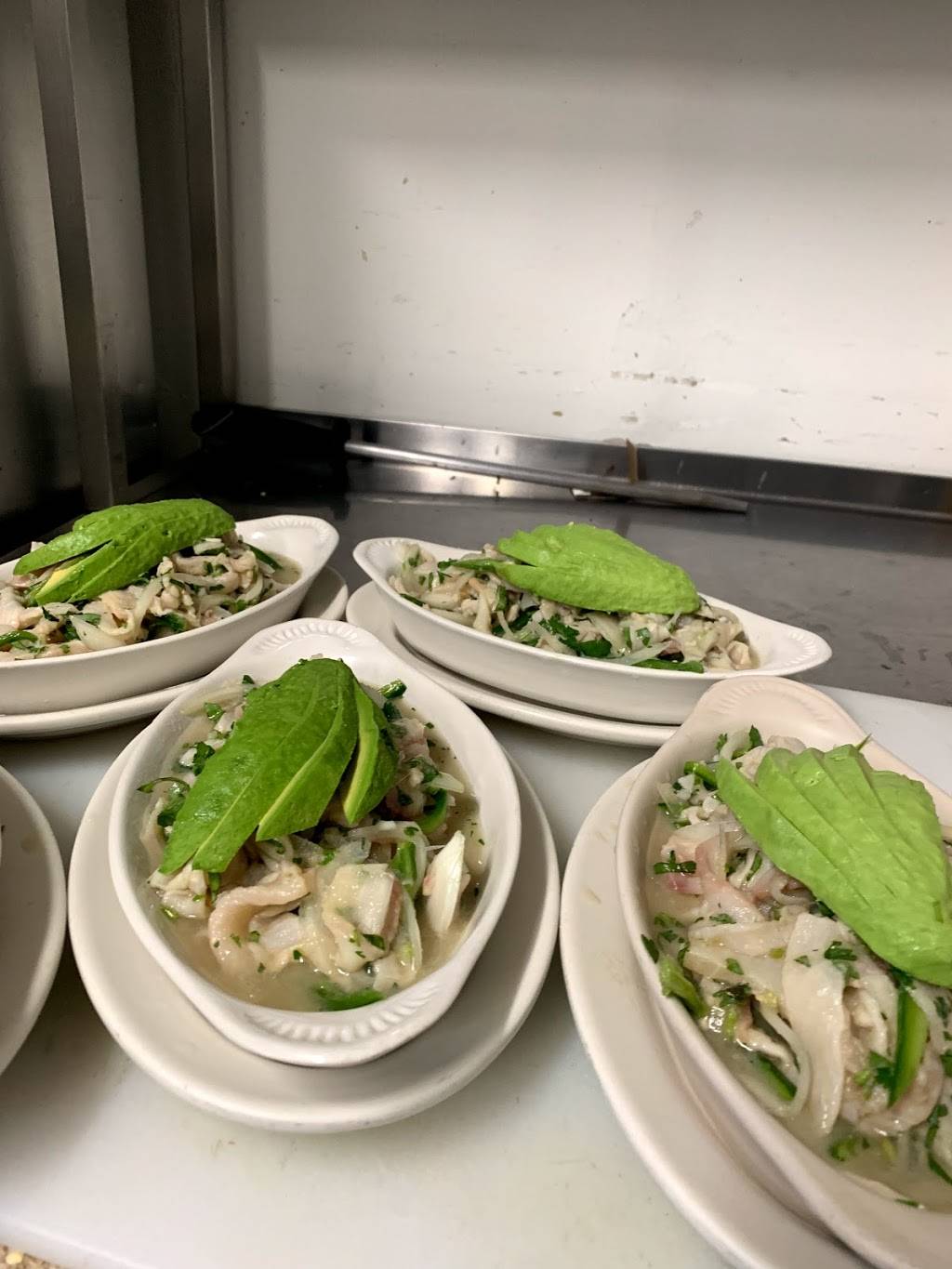 Aquarius Mexican Restaurant | restaurant | 2459 N Pulaski Rd, Chicago, IL 60639, USA | 7733423581 OR +1 773-342-3581