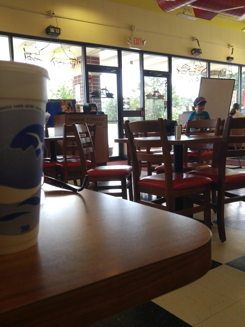 Claws Hot Dogs & Beef | restaurant | 90 E Geneva Square, Lake Geneva, WI 53147, USA | 2622487541 OR +1 262-248-7541