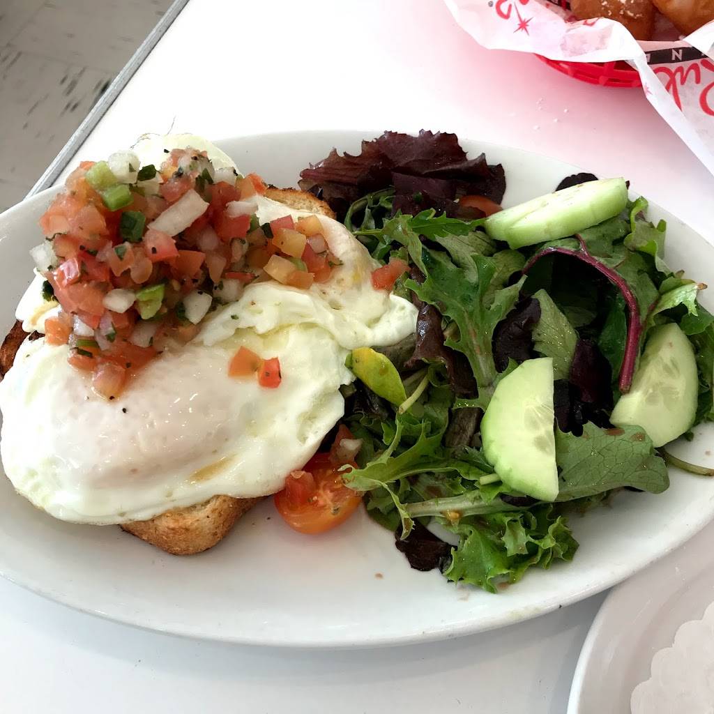 Rubys Diner | restaurant | 10109 Whittwood Dr, Whittier, CA 90603, USA | 5629477829 OR +1 562-947-7829