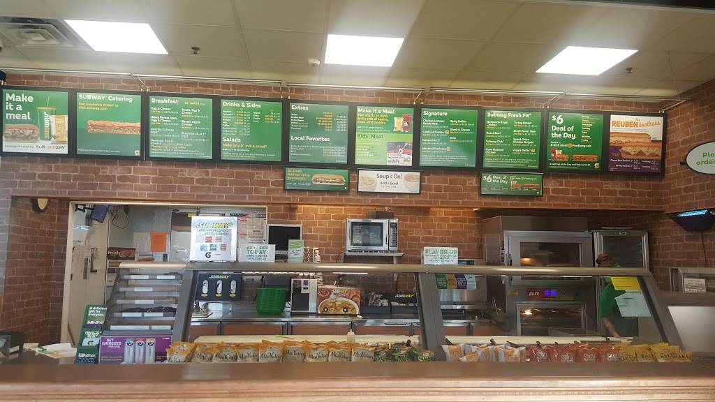 Subway | meal takeaway | 1420 10th St SW, Loveland, CO 80537, USA | 9706678487 OR +1 970-667-8487
