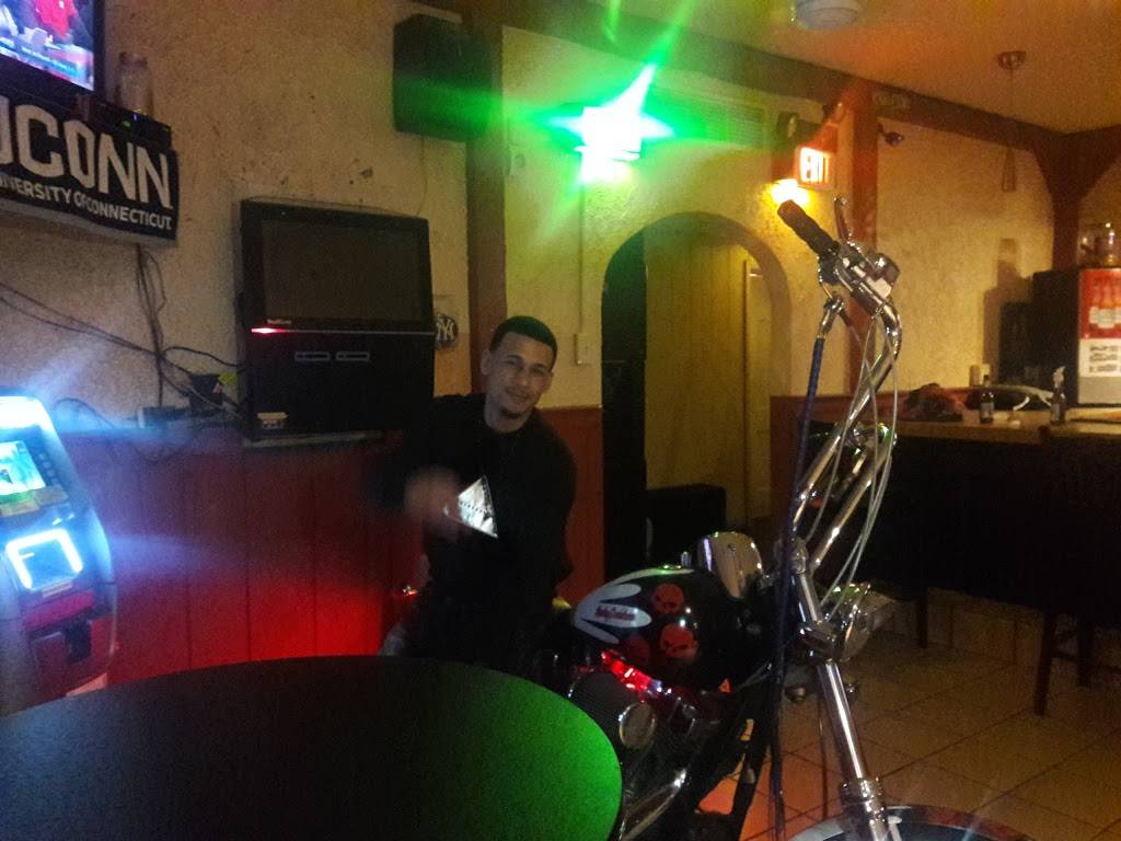 Ayalas Restaurant | restaurant | 709 Beechwood Ave, Bridgeport, CT 06605, USA | 2038708740 OR +1 203-870-8740