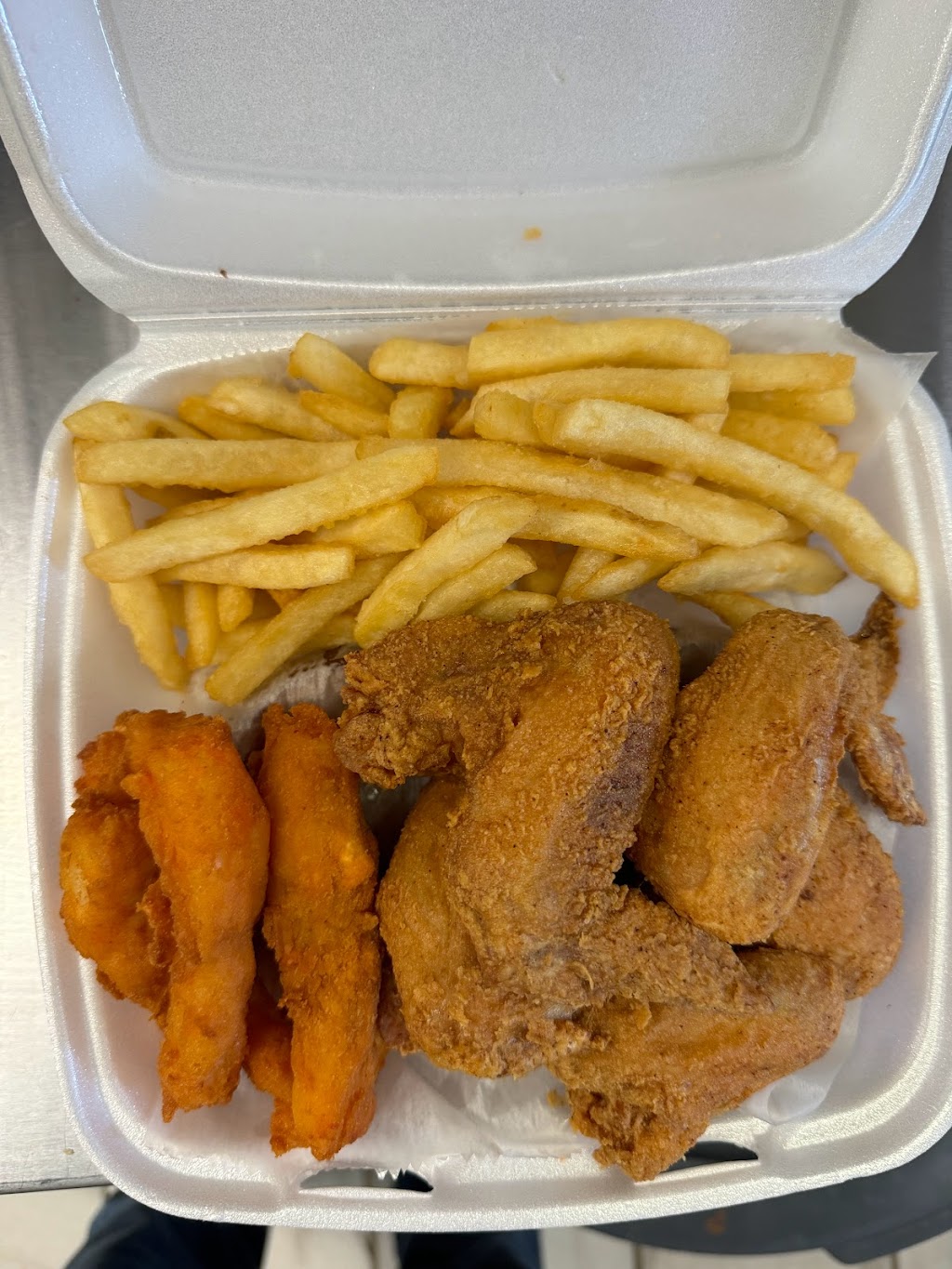 Indy Market Inc | restaurant | 2304 E 34th St, Indianapolis, IN 46218, USA | 3177371661 OR +1 317-737-1661