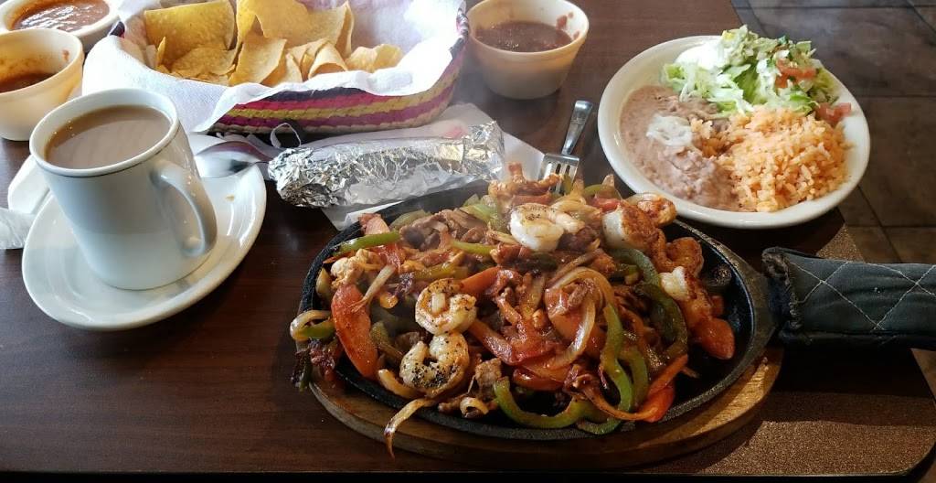 Tienda y taqueria dona chuy | restaurant | 392 Harrison St, Batesville, AR 72501, USA | 8706134353 OR +1 870-613-4353