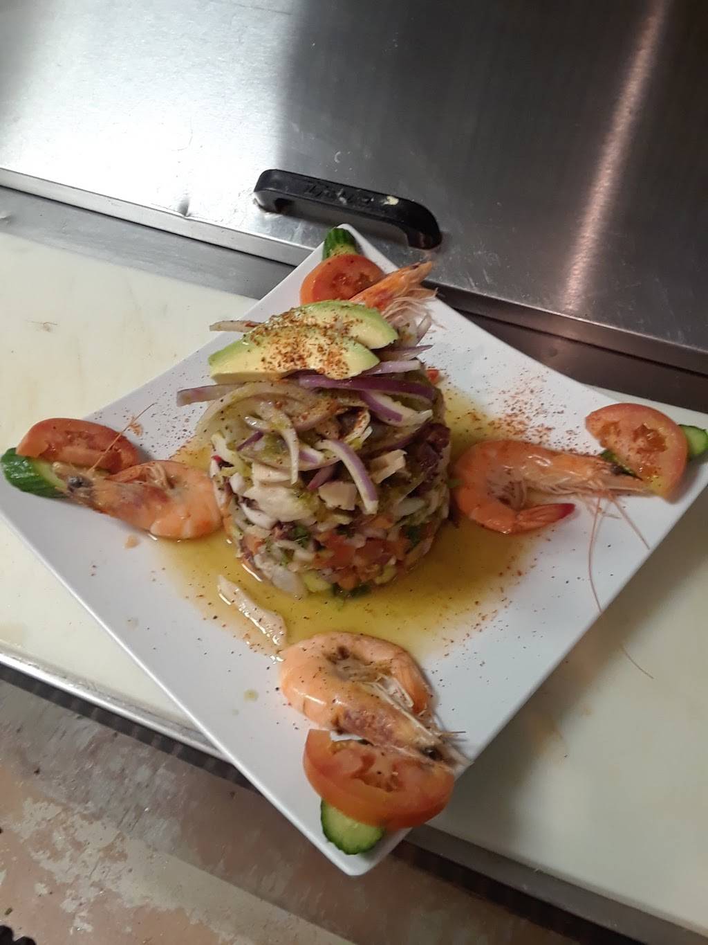 Baja King Fish Tacos and Mariscos | restaurant | 14225 S Inglewood Ave, Hawthorne, CA 90250, USA | 3108443869 OR +1 310-844-3869