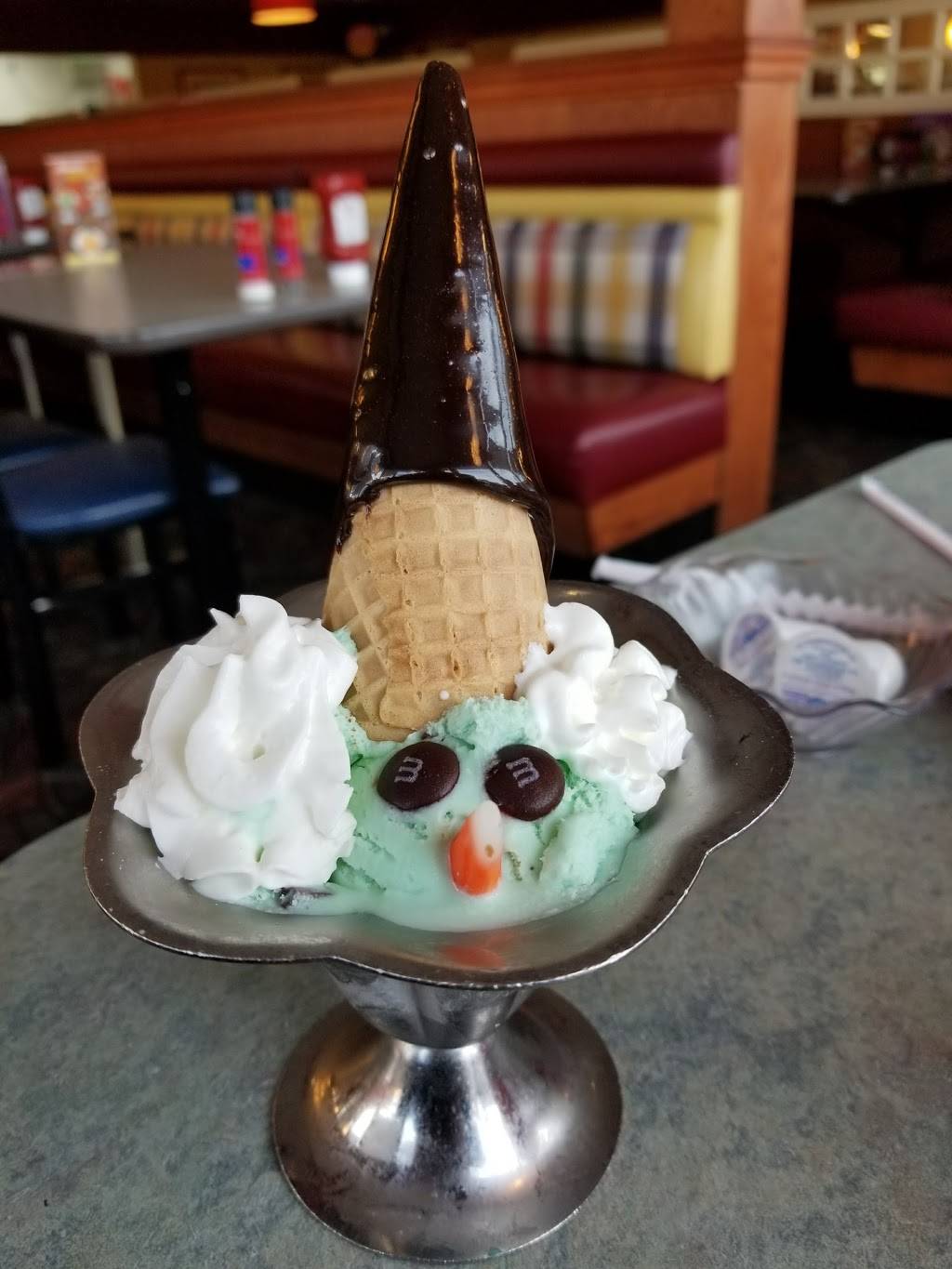 Friendlys | restaurant | 1210 Hooper Ave, Toms River, NJ 08753, USA | 7323498853 OR +1 732-349-8853