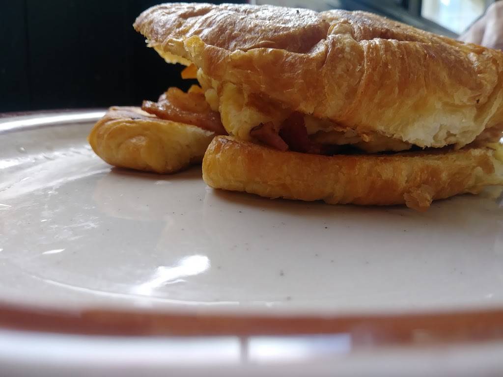 Toms Burgers Apple Valley | restaurant | 20781 Bear Valley Rd, Apple Valley, CA 92308, USA | 7602409022 OR +1 760-240-9022