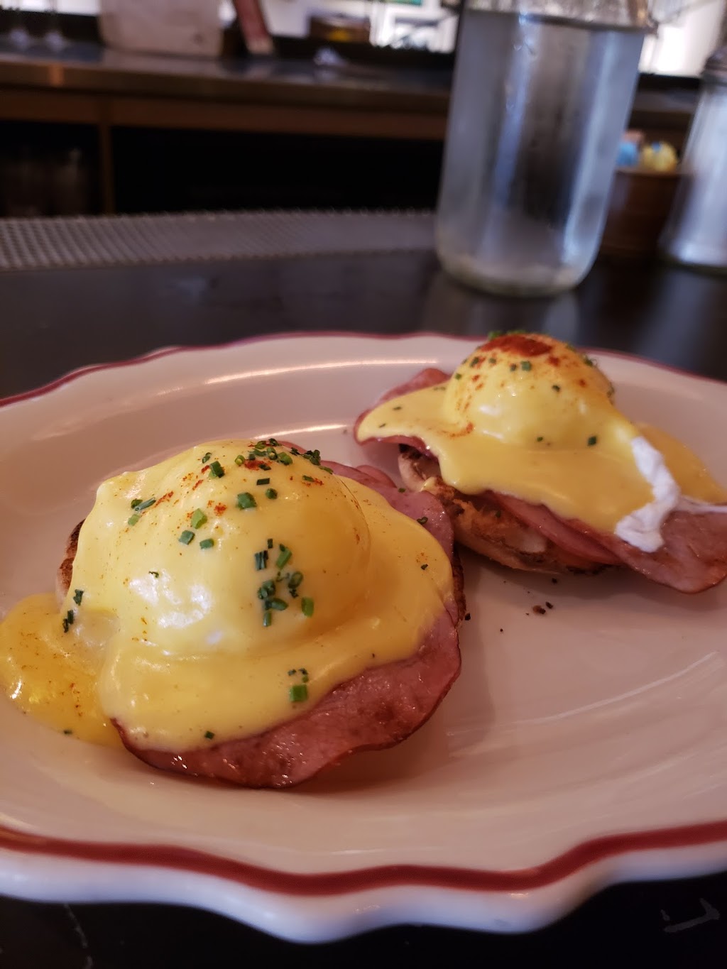 Crimson DC | restaurant | 627 H St NW, Washington, DC 20001, USA | 2028474459 OR +1 202-847-4459