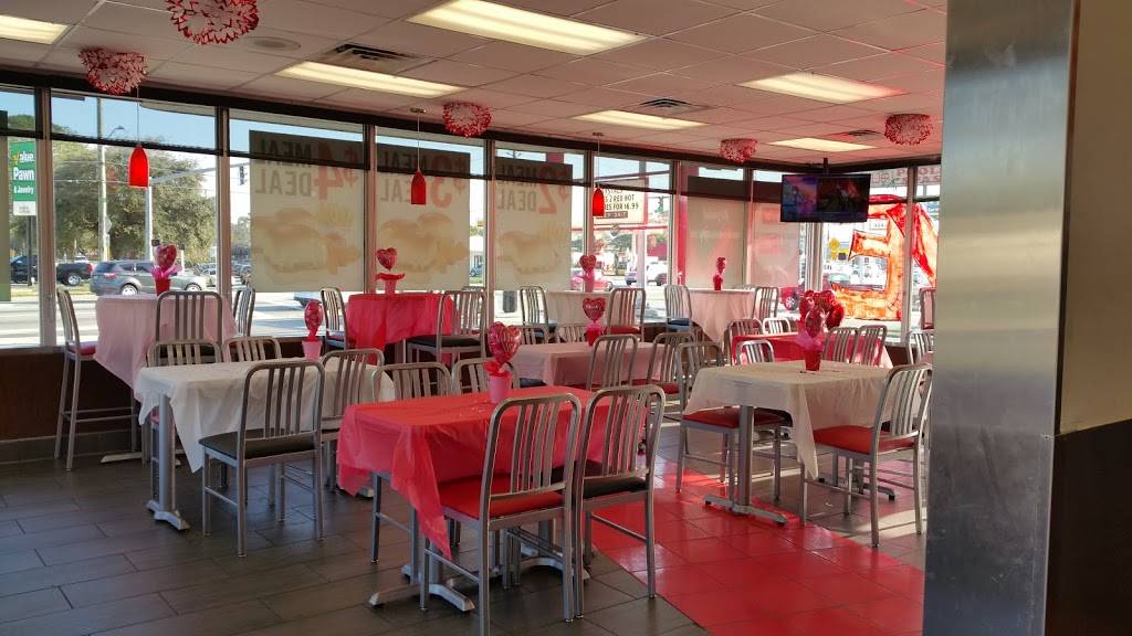 Krystal | restaurant | 5707 FL-109, Jacksonville, FL 32216, USA | 9047331176 OR +1 904-733-1176