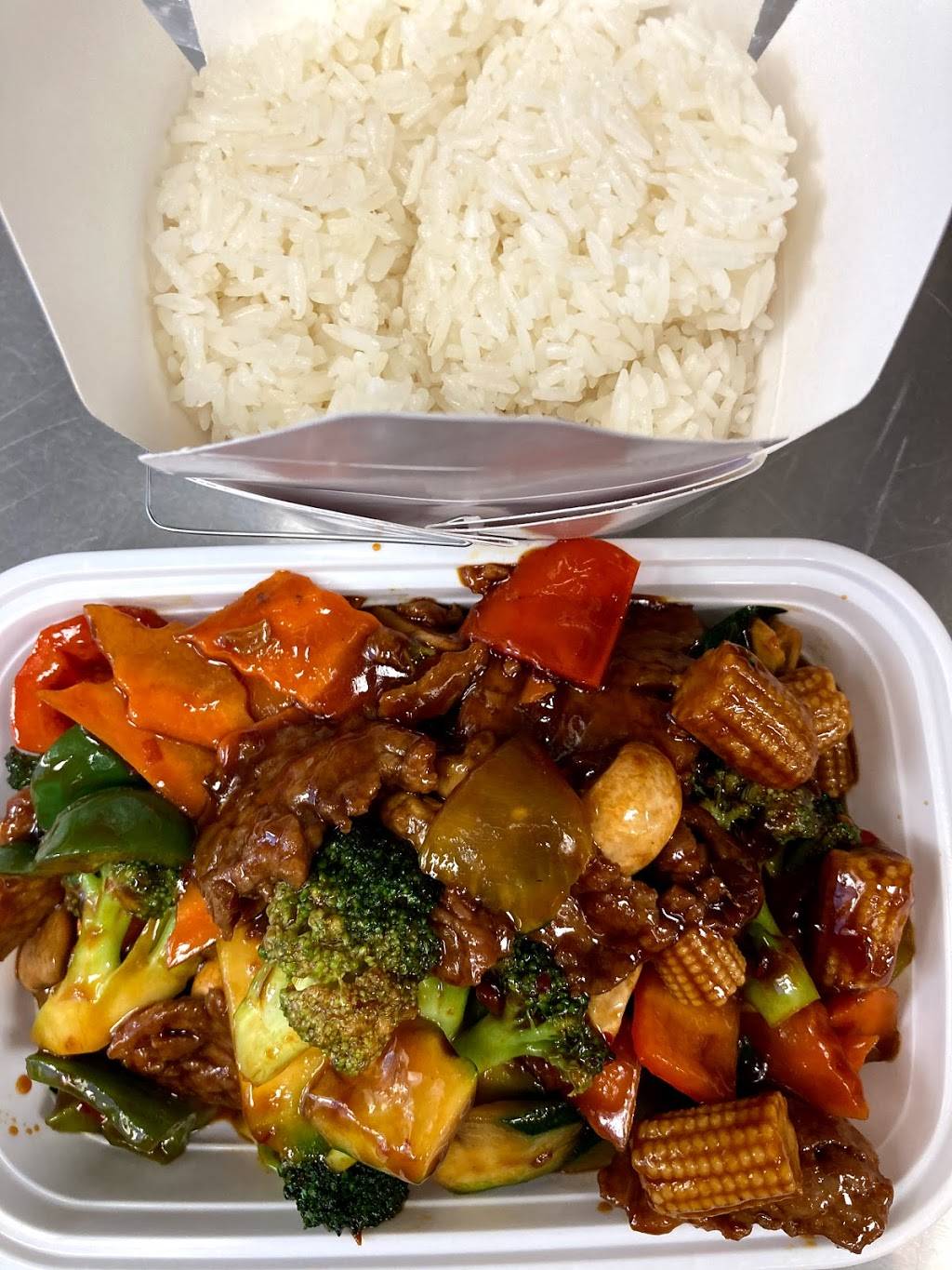 Ho Ho China Wok | restaurant | 155 Bartram Market Dr Suite 140, St Johns, FL 32259, USA | 9043427663 OR +1 904-342-7663