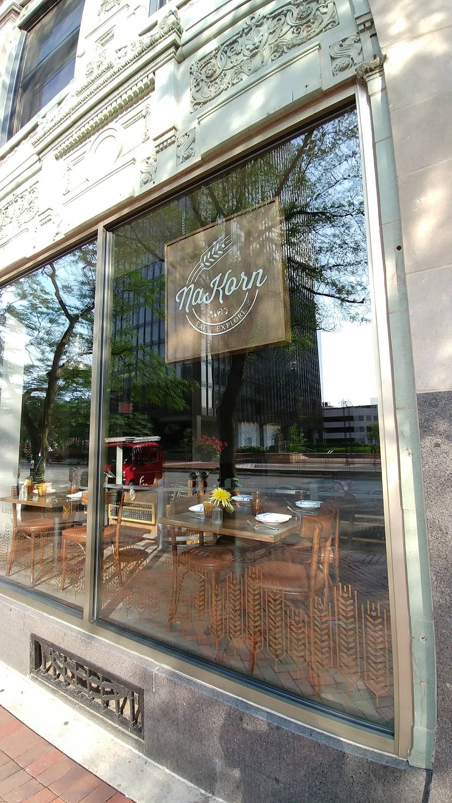 NaKorn - Urban Thai (Evanston) | restaurant | 1622 Orrington Ave, Evanston, IL 60201, USA | 8477338424 OR +1 847-733-8424