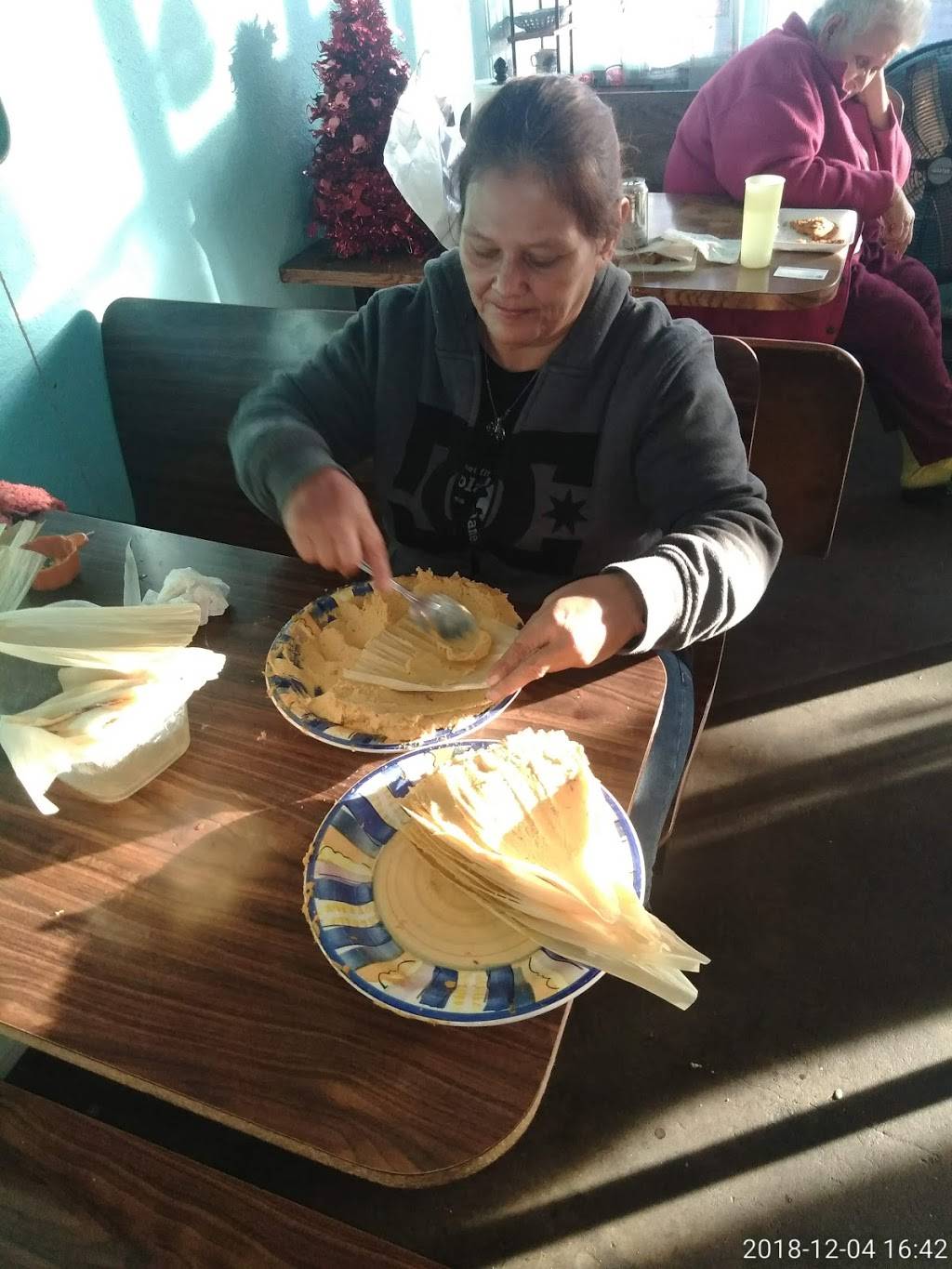 A & A Drive In | restaurant | 4103 W Commerce St, San Antonio, TX 78207, USA | 2103307440 OR +1 210-330-7440