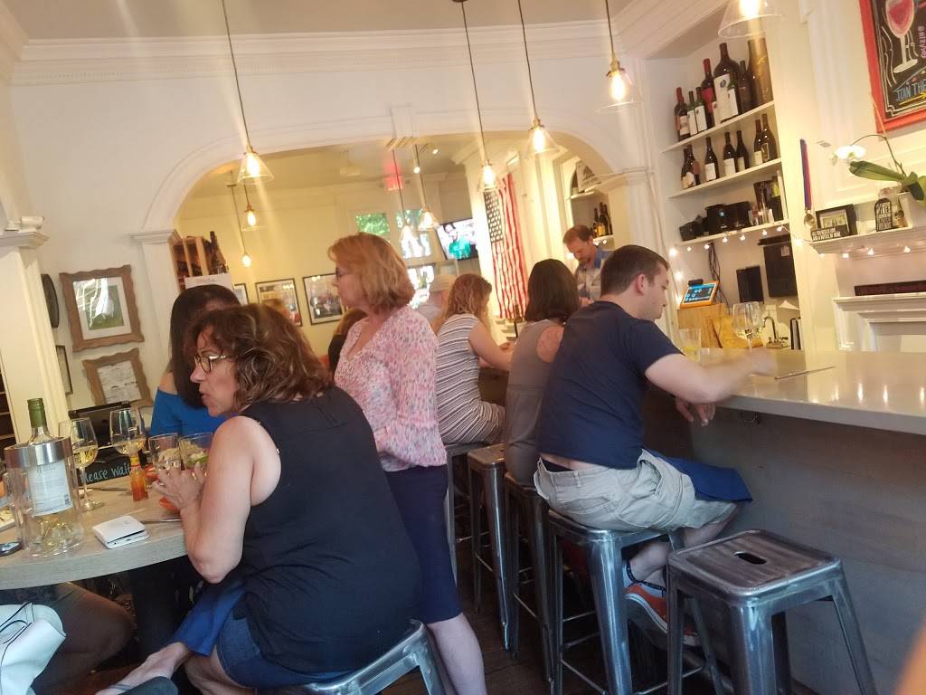 Sonoma Cellar | restaurant | 207 King St, Alexandria, VA 22314, USA | 7035669867 OR +1 703-566-9867