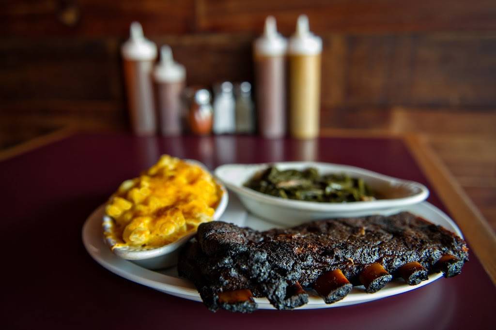 Red Rock Downtown Barbecue | restaurant | 207 W Michigan Ave, Ypsilanti, MI 48197, USA | 7343402381 OR +1 734-340-2381