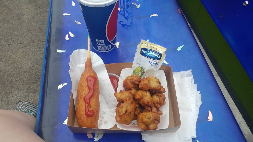 Surf City Grill | restaurant | 400 Beach St, Santa Cruz, CA 95060, USA | 8314235590 OR +1 831-423-5590