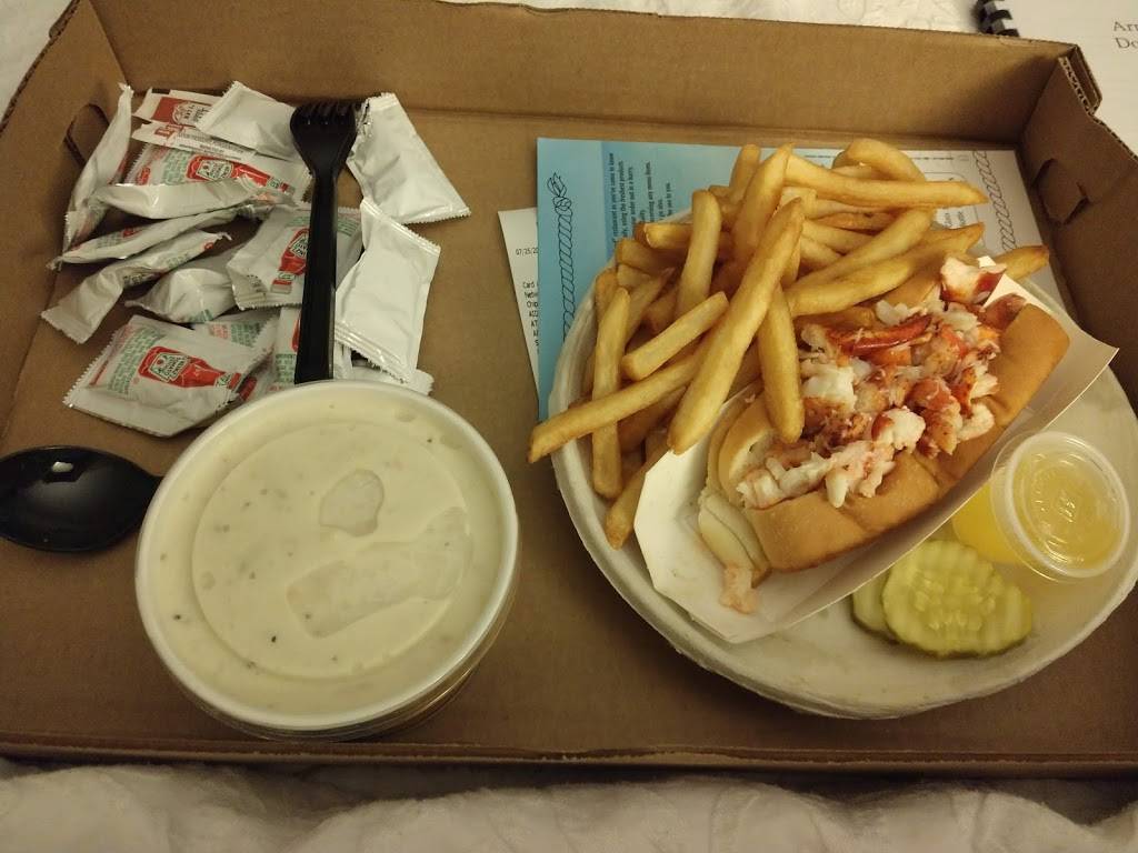 Genes Famous Seafoods | restaurant | 146 Huttleston Ave, Fairhaven, MA 02719, USA | 5089965127 OR +1 508-996-5127