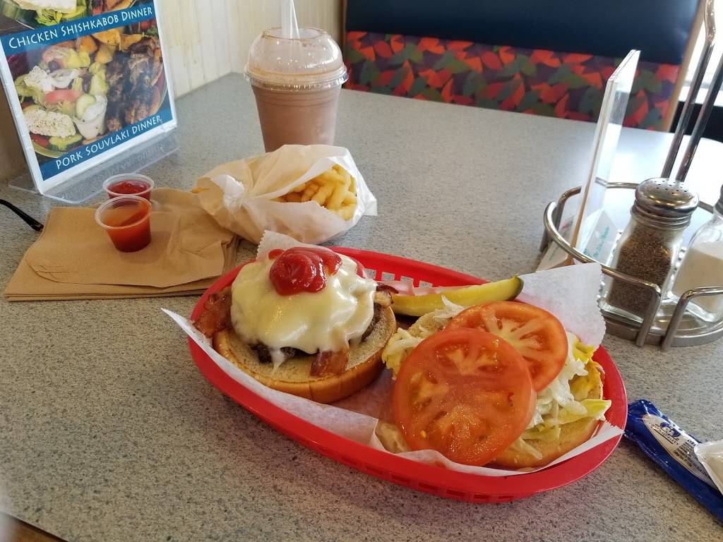 B52 Restaurant | restaurant | N78W14701 Appleton Ave, Menomonee Falls, WI 53051, USA | 2622516244 OR +1 262-251-6244