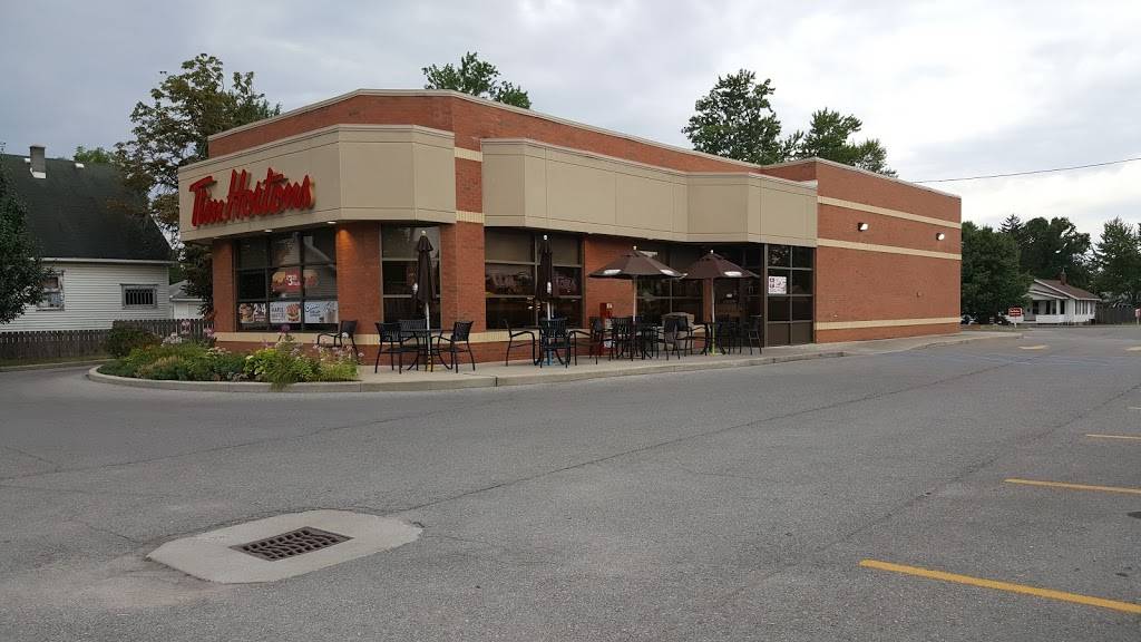 Tim Hortons | restaurant | 524 N Clinton St, Defiance, OH 43512, USA | 4197823500 OR +1 419-782-3500