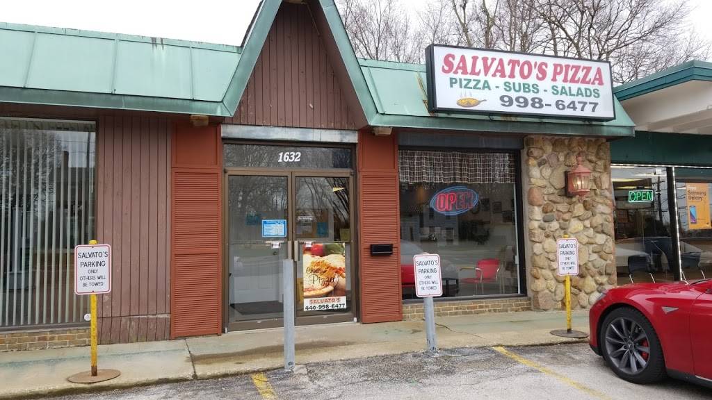 Salvatos Pizza | restaurant | 1632 E Prospect Rd, Ashtabula, OH 44004, USA | 4409986477 OR +1 440-998-6477