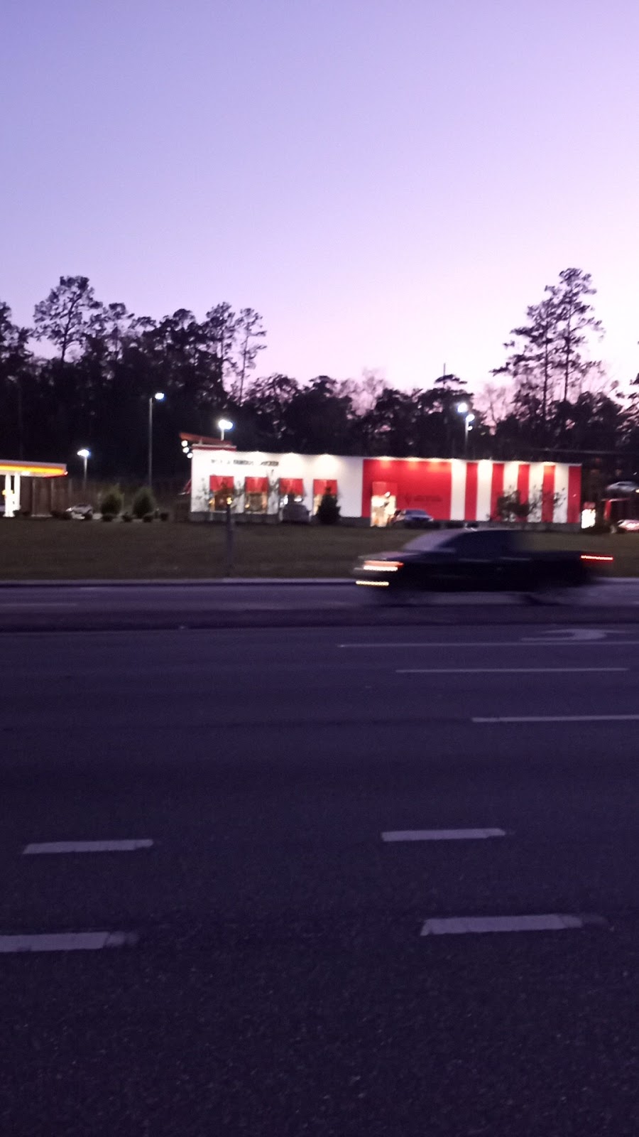 KFC | restaurant | 2828 N Monroe St, Tallahassee, FL 32303, USA | 8508079054 OR +1 850-807-9054