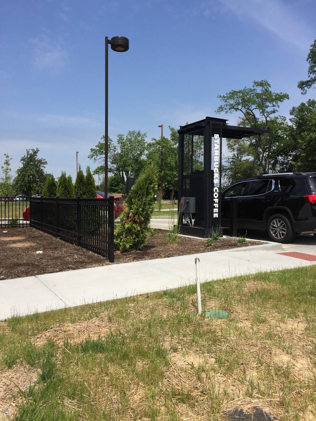 Starbucks | cafe | 860 W Central Ave, Springboro, OH 45066, USA | 5136308244 OR +1 513-630-8244