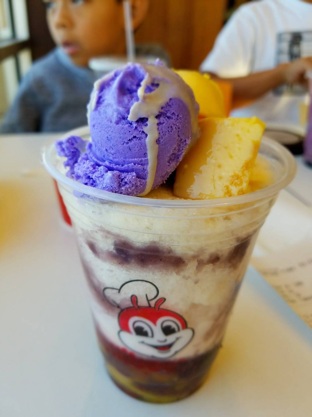 Jollibee | restaurant | 17312 Norwalk Blvd, Cerritos, CA 90703, USA | 5629247263 OR +1 562-924-7263