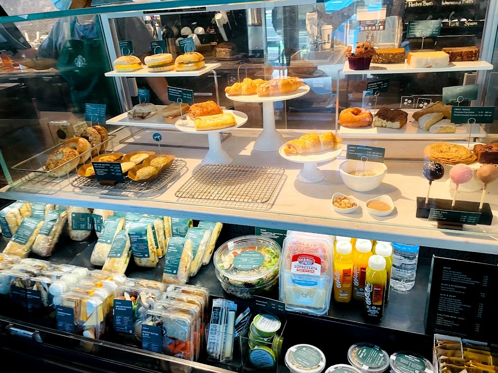 Starbucks | cafe | 299 Fremont St, San Francisco, CA 94105, USA | 4157778678 OR +1 415-777-8678