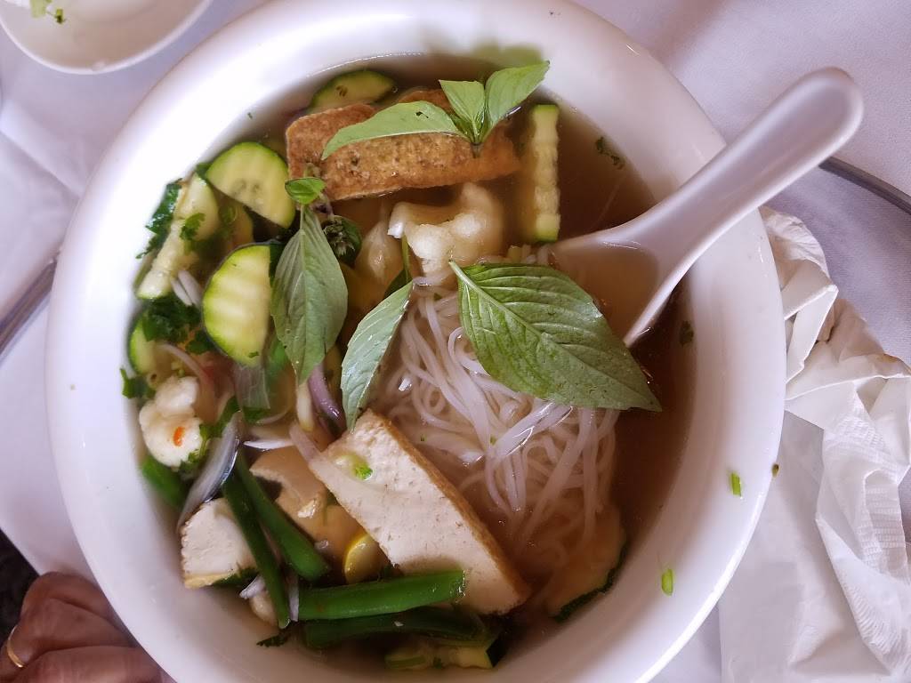 Saigon Paris Bistro | restaurant | 12995 S Cleveland Ave Suite #118, Fort Myers, FL 33907, USA | 2399362233 OR +1 239-936-2233