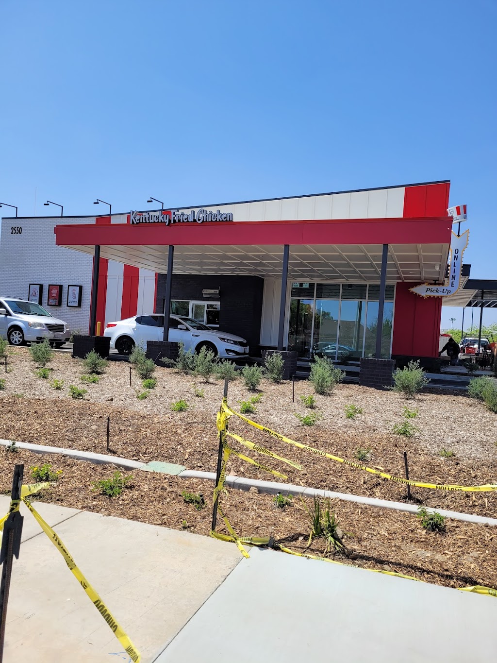 KFC | restaurant | 2560 N Perris Blvd, Perris, CA 92571, USA | 9514203797 OR +1 951-420-3797